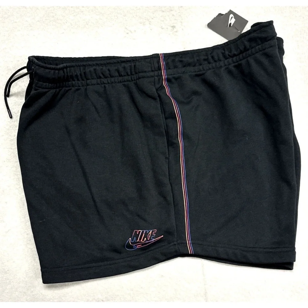 Nike Sportswear Women's Plus Size 3X Essential Futura French Terry Shorts DM7973 - Picture 1 of 11